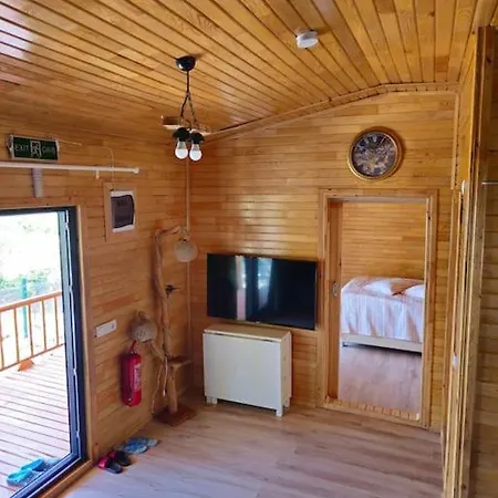 Holiday home Eden Garden Dag Evi *
