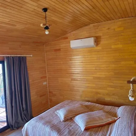 Holiday home Eden Garden Dag Evi *